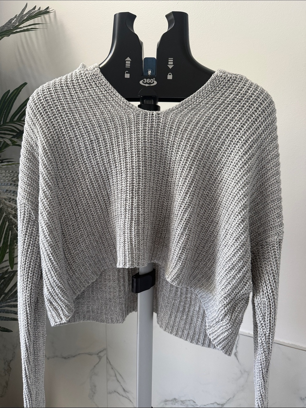 Aeropostale Light Gray Cropped Ribbed Crewneck Sweater